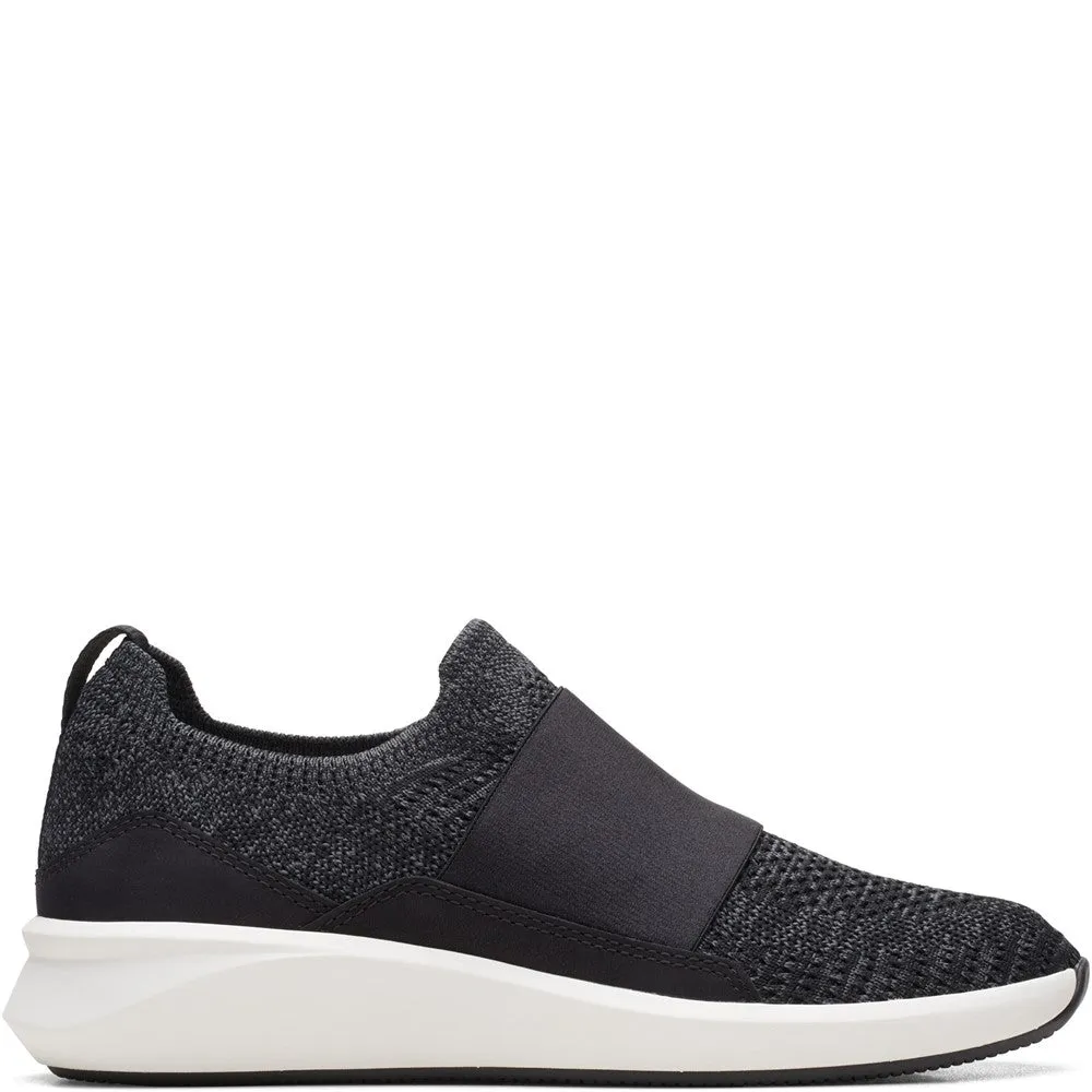 Clarks Un Rio Knit  Shoes